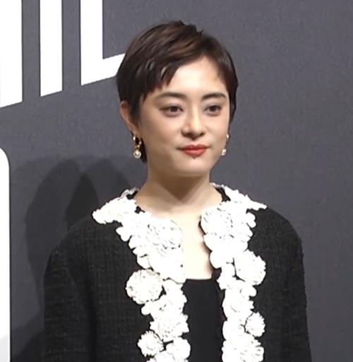 今晚澳门特马开奖结果和孙俪唇下痣没了与孙俪嘴唇的痣
