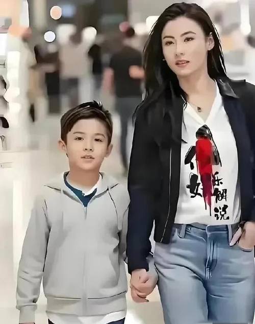 4949澳门特马今晚开奖53期今和张柏芝近照撞脸向太与张柏芝像